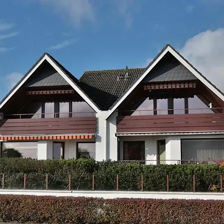 Haus Strandallee 24 Haus Strandallee 24 - Seemanns Meeresblick Scharbeutz
