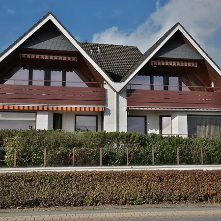 Haus Strandallee 24 Haus Strandallee 24 - Seemanns Meeresblick * Scharbeutz